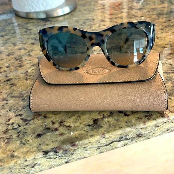 Tod\'s Sunglasses (Never Worn, retails $390!) TOD main image 4